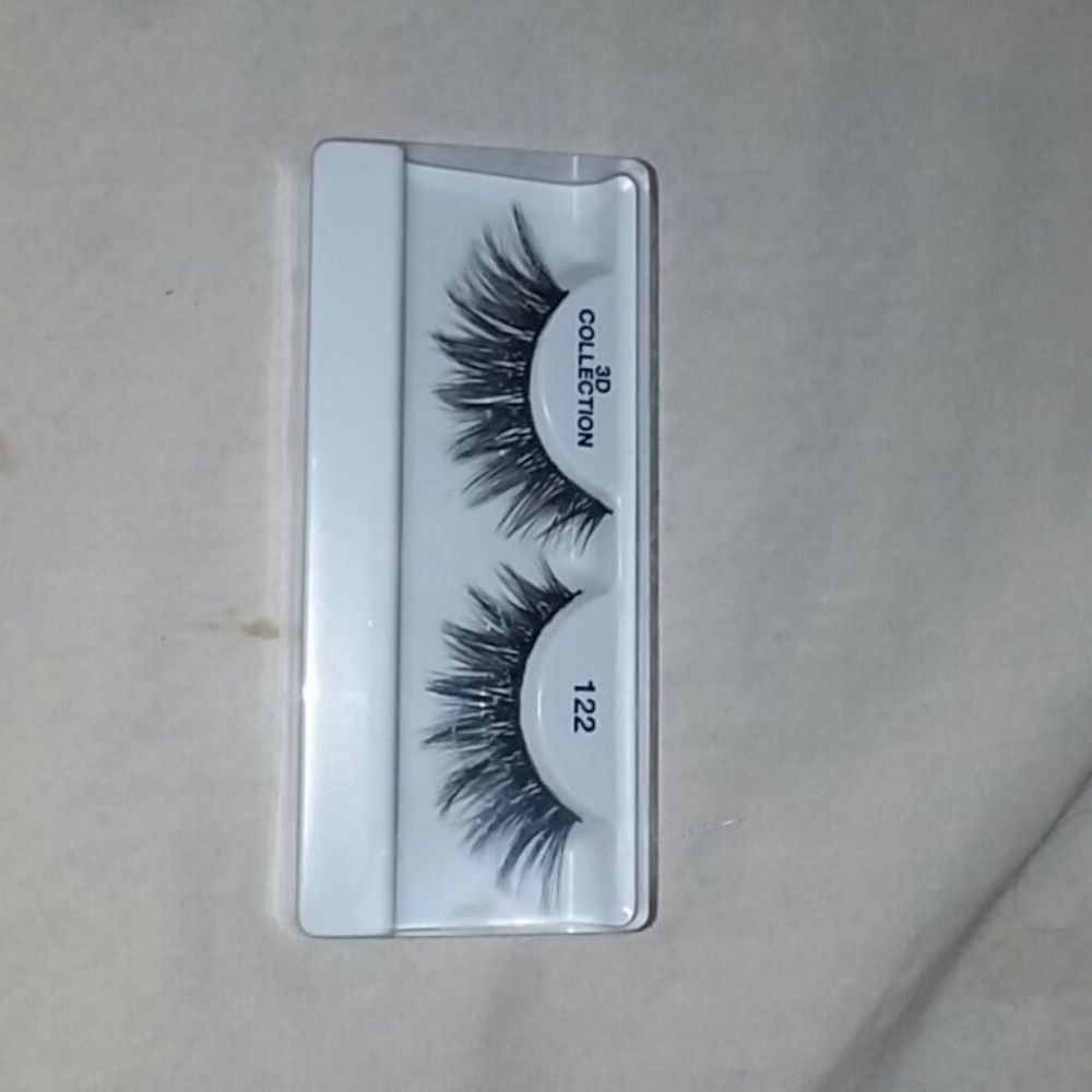 Unlisted makeup - Picture 3 of 8